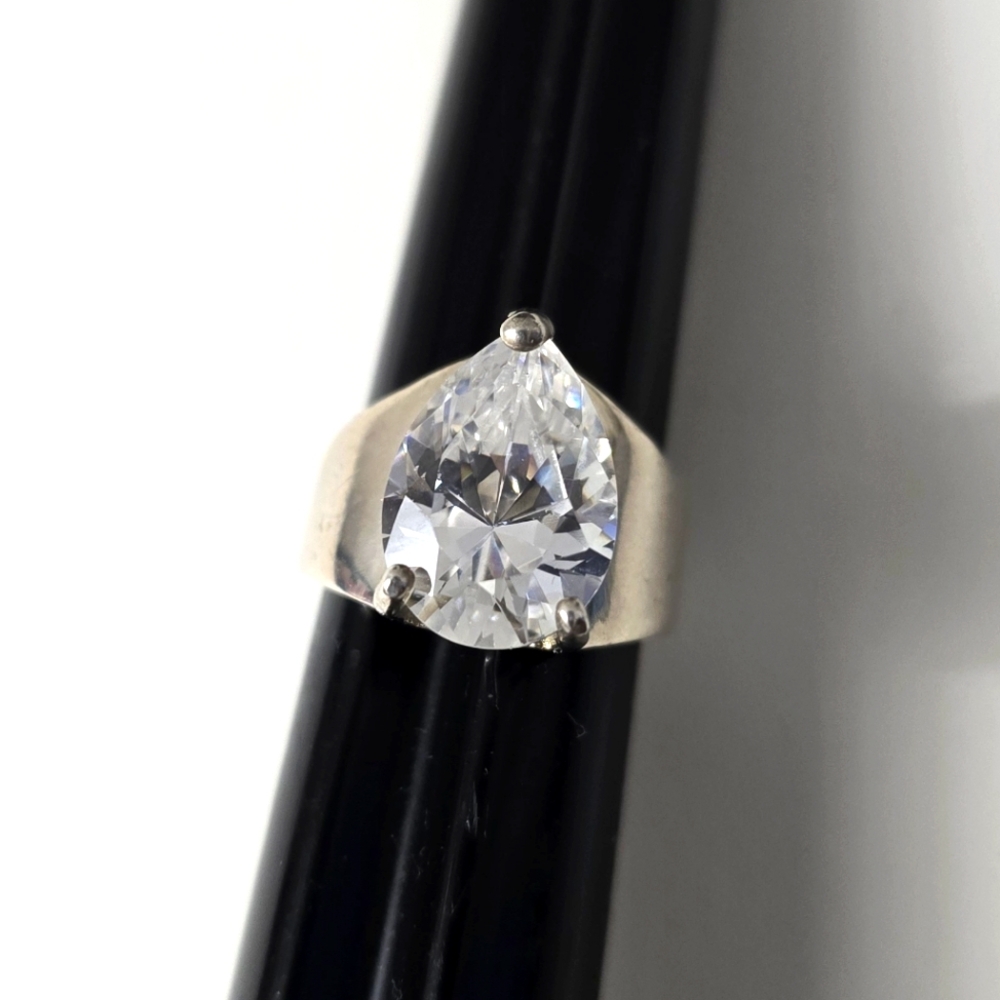 Sterling Silver 925 Pear Ring